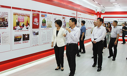 福建省政協(xié)副主席黃玲調研虹潤公司